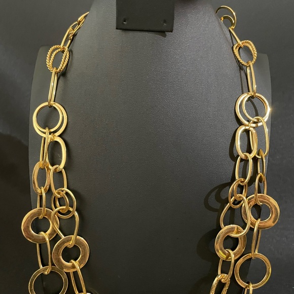Gold Circles Necklace - Picture 4 of 9